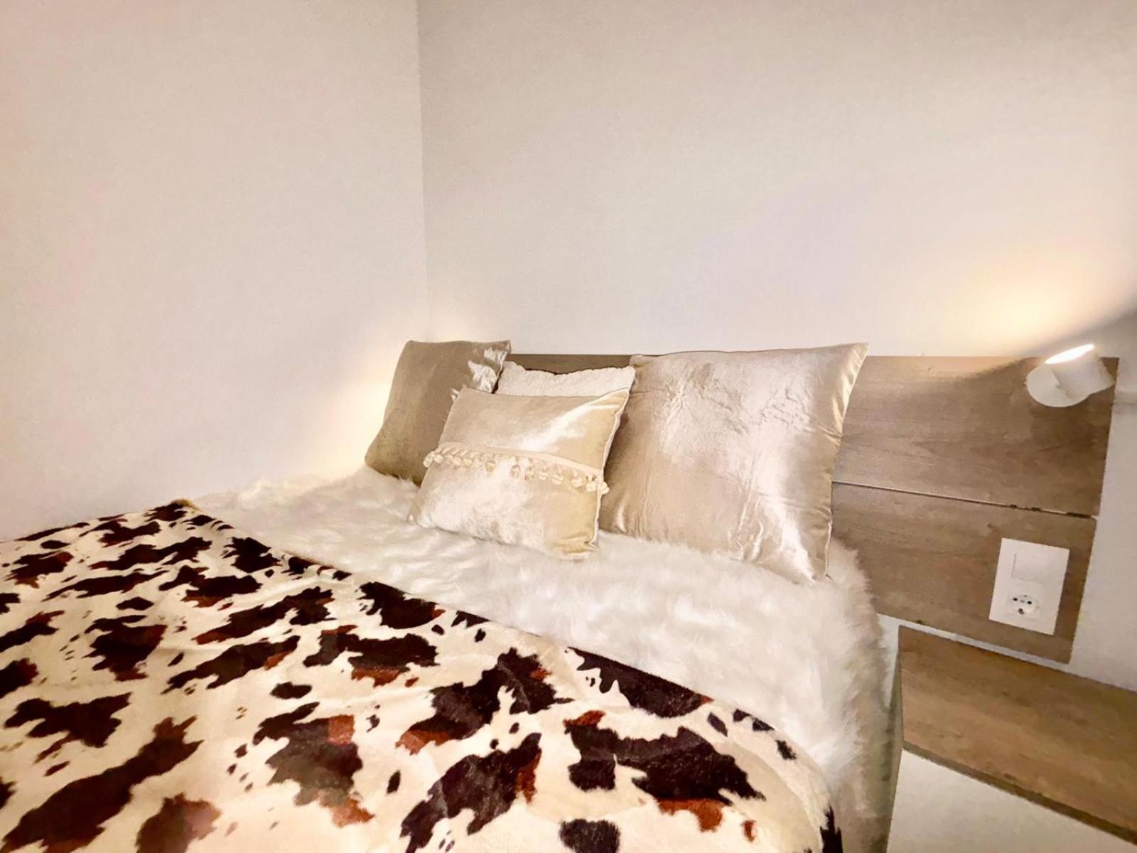 Apartment Piso En Gracia De 3 Dobles Suits Barcelona